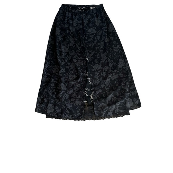 Water Colors Black Floral A-Line/ Maxi Double Layer Skirt Size Medium - Picture 6 of 7